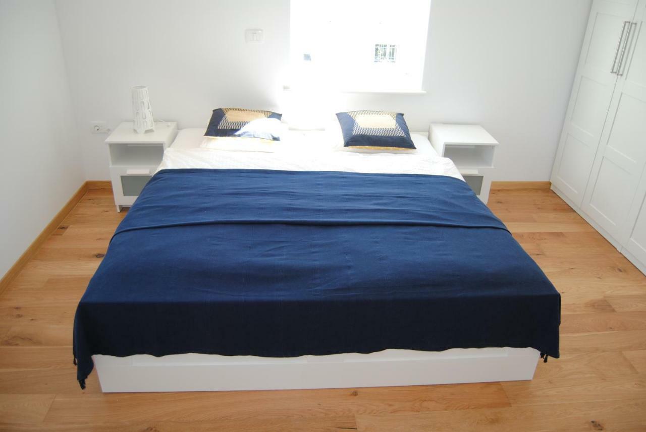 Apartment With Free Parking Lubiana Esterno foto